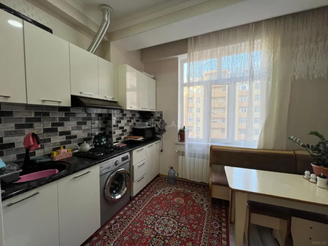 Satılır 2 otaqlı mənzil 65 m²