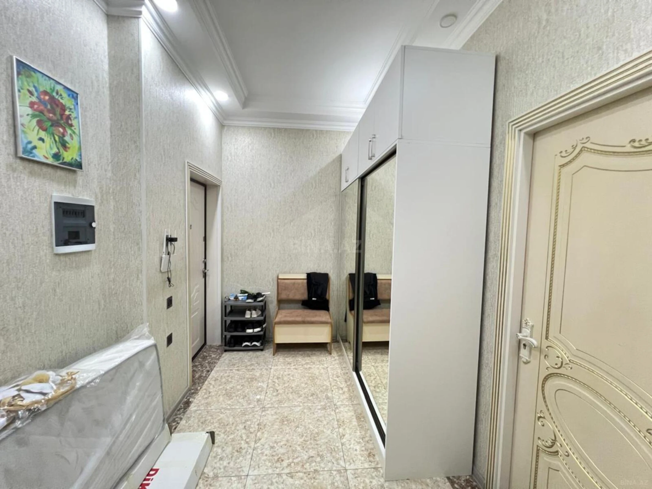 Satılır 2 otaqlı mənzil 65 m²