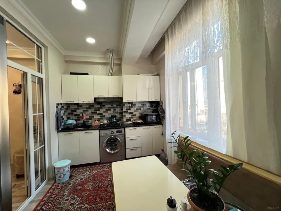 Satılır 2 otaqlı mənzil 65 m²