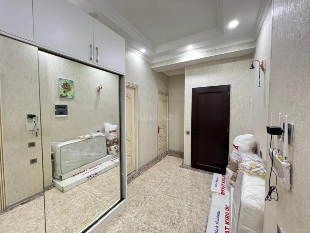 Satılır 2 otaqlı mənzil 65 m²