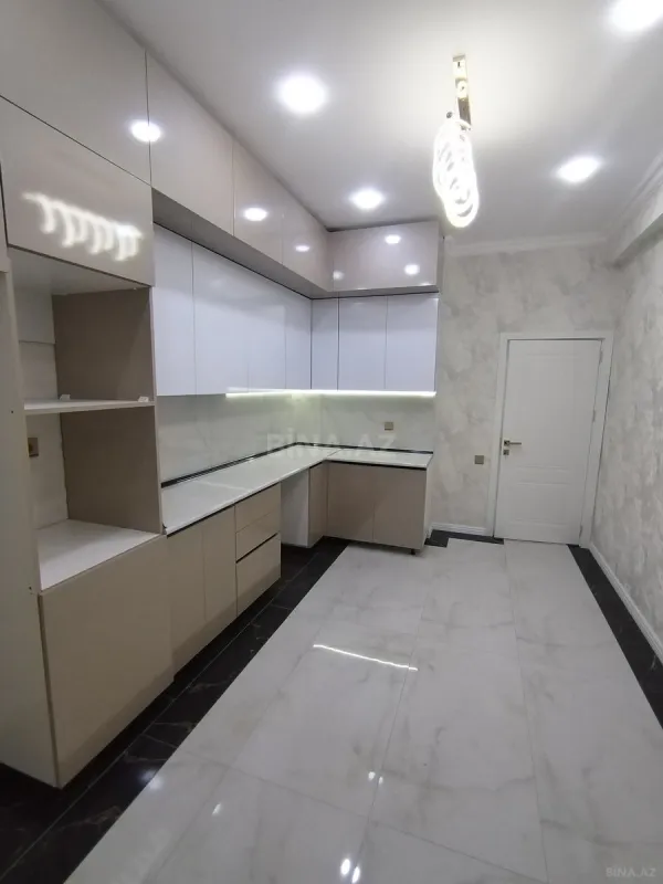Satılır 2 otaqlı mənzil 65 m²