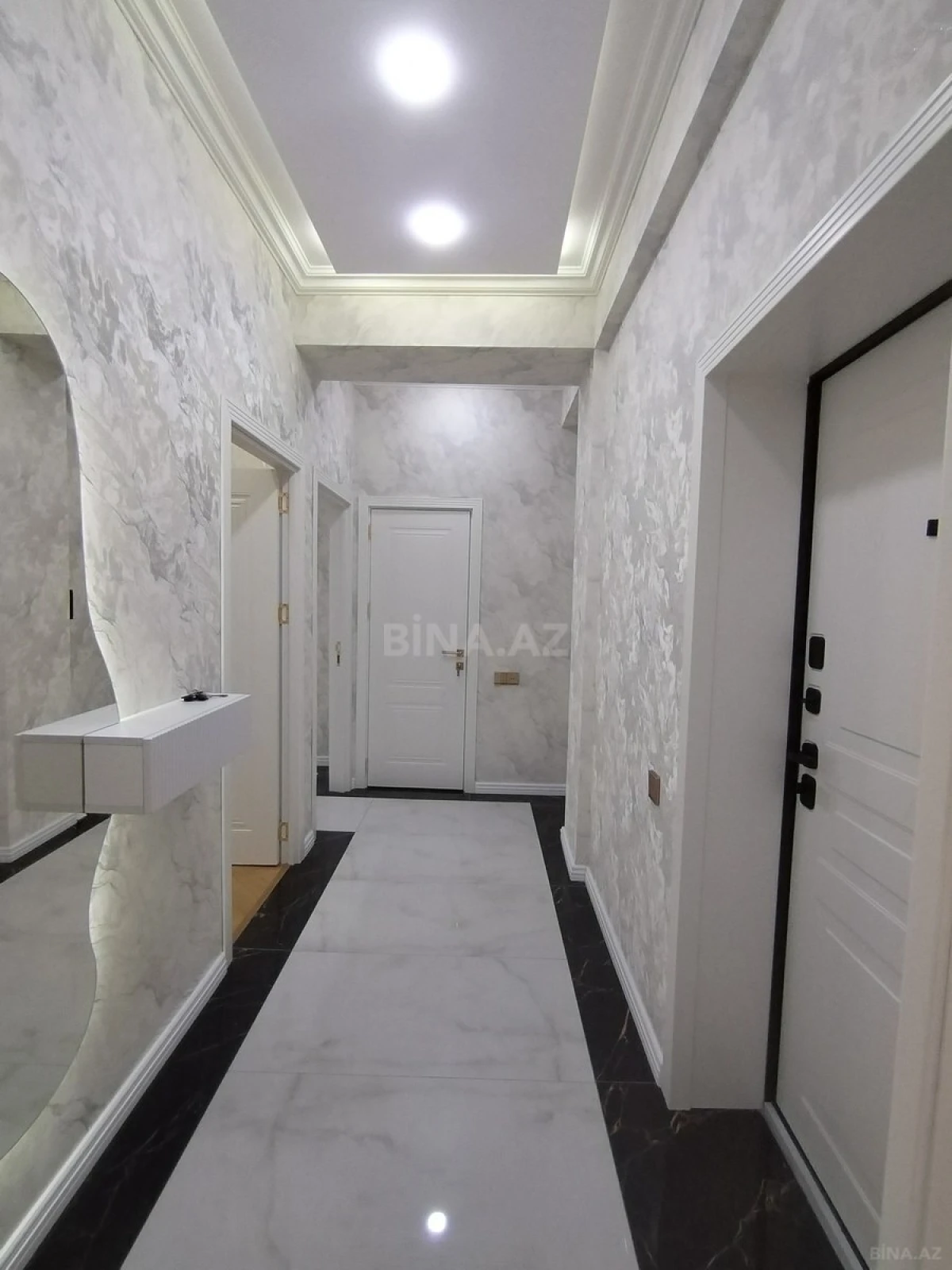 Satılır 2 otaqlı mənzil 65 m²