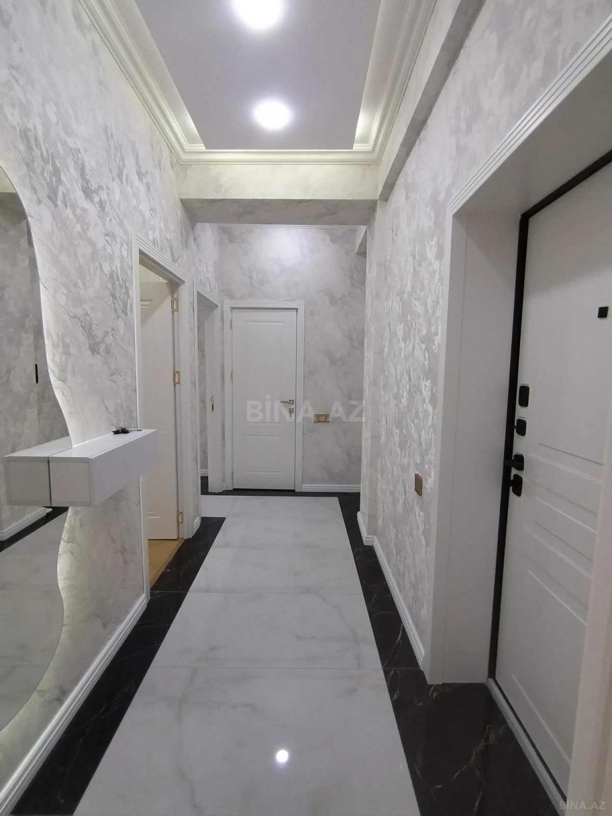Satılır 2 otaqlı mənzil 65 m²