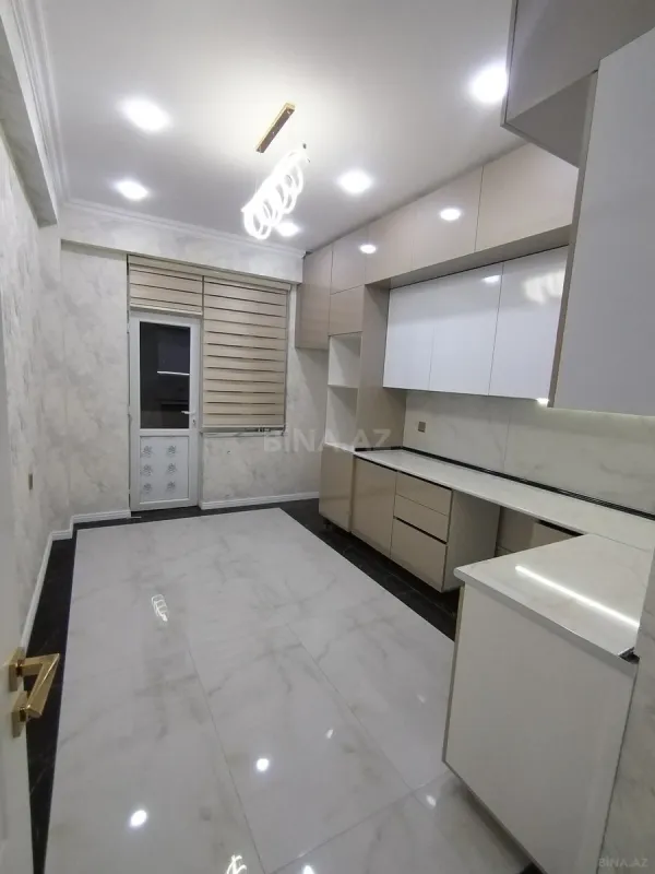 Satılır 2 otaqlı mənzil 65 m²