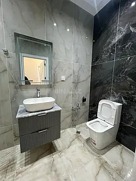 Kirayə verilir 2 otaqlı mənzil 65 m²