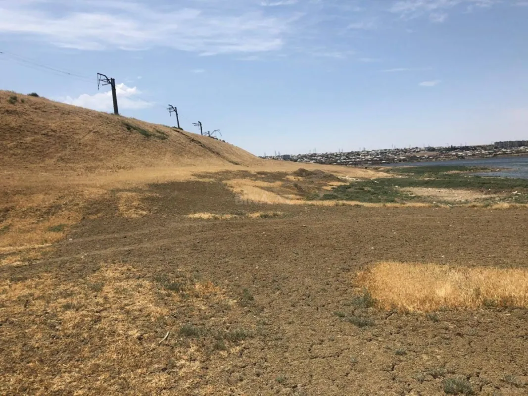 Satılır torpaq sahəsi 200 m²