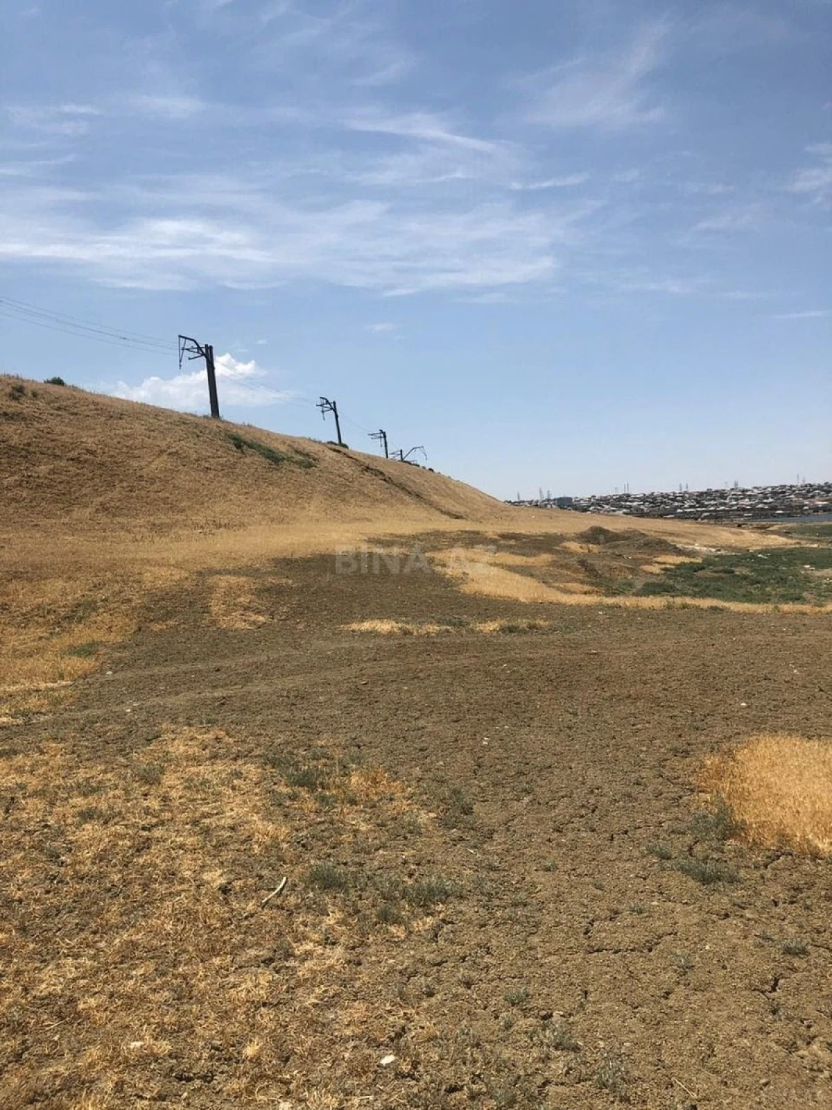 Satılır torpaq sahəsi 200 m²