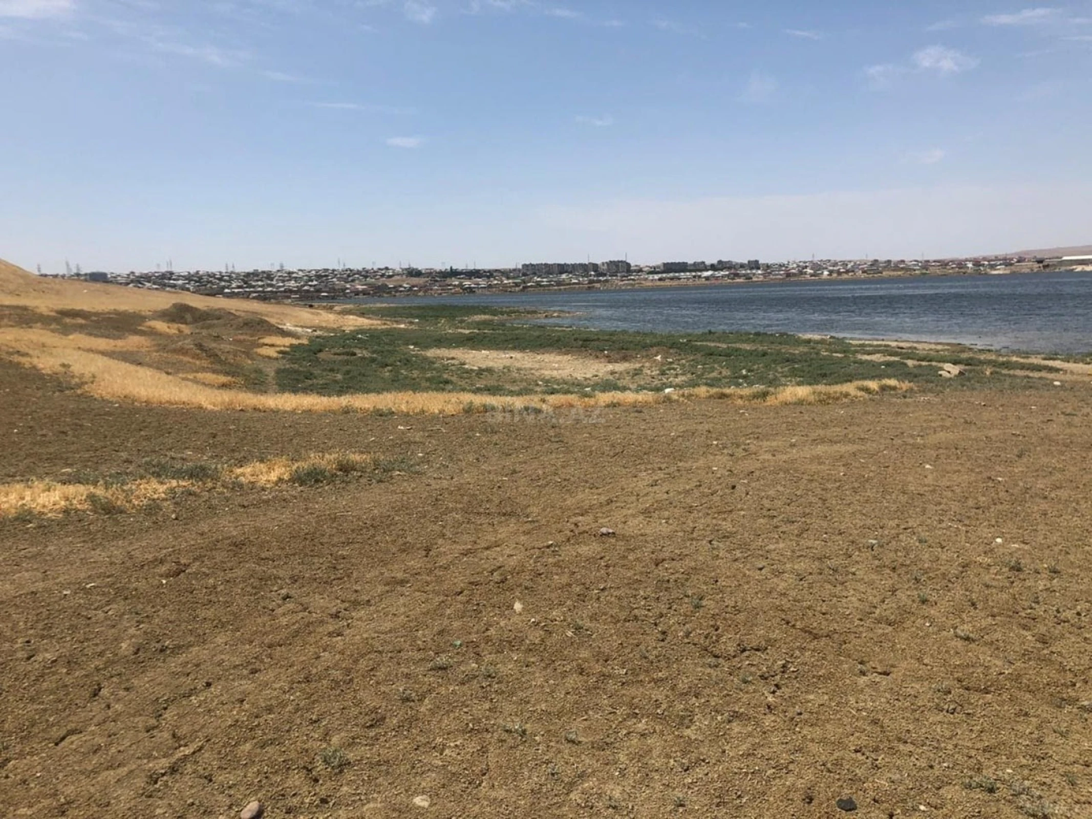 Satılır torpaq sahəsi 200 m²