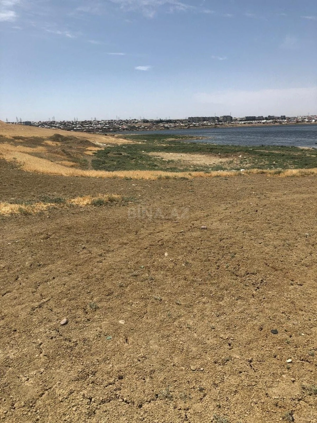 Satılır torpaq sahəsi 200 m²