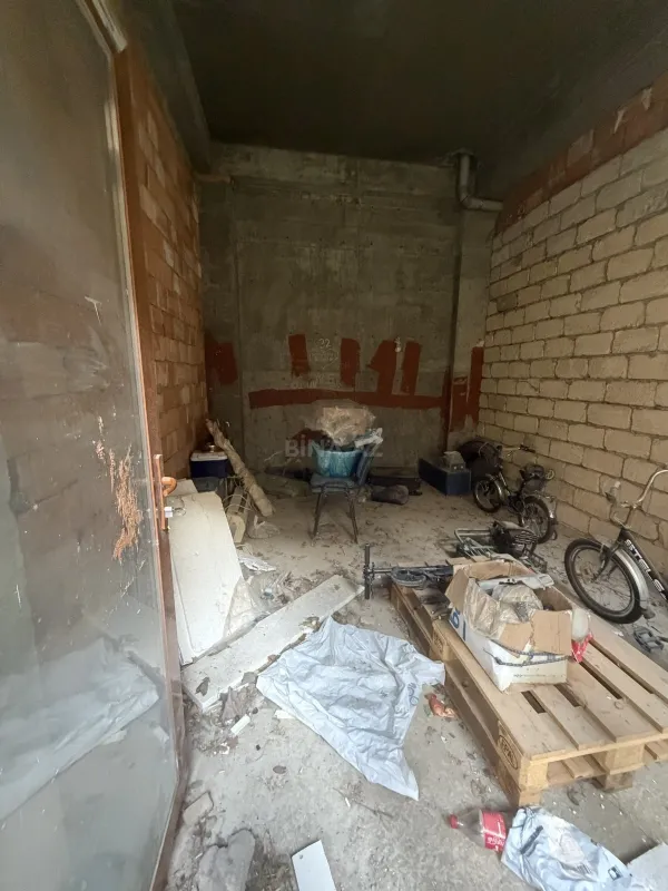 Satılır obyekt 18 m²