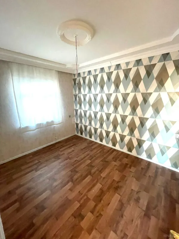 Satılır 4 otaqlı həyət evi 190 m²