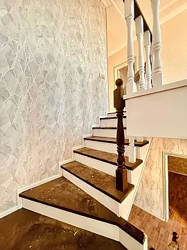 Satılır 4 otaqlı həyət evi 190 m²