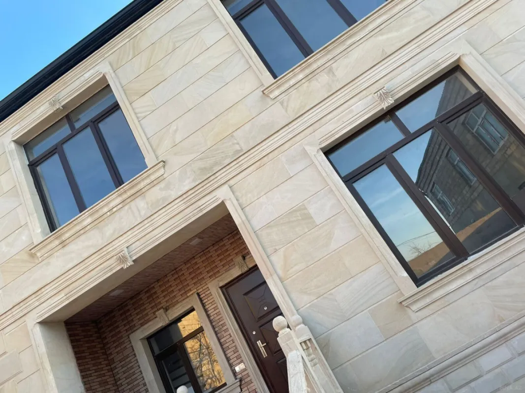 Satılır 4 otaqlı həyət evi 190 m²