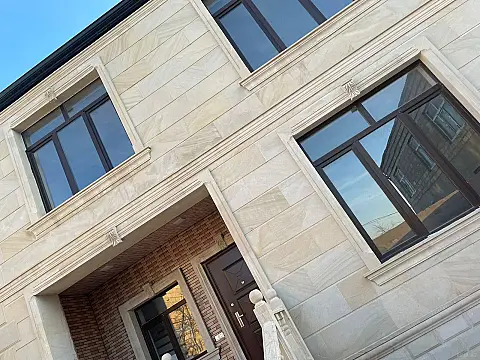 Satılır 4 otaqlı həyət evi 190 m²