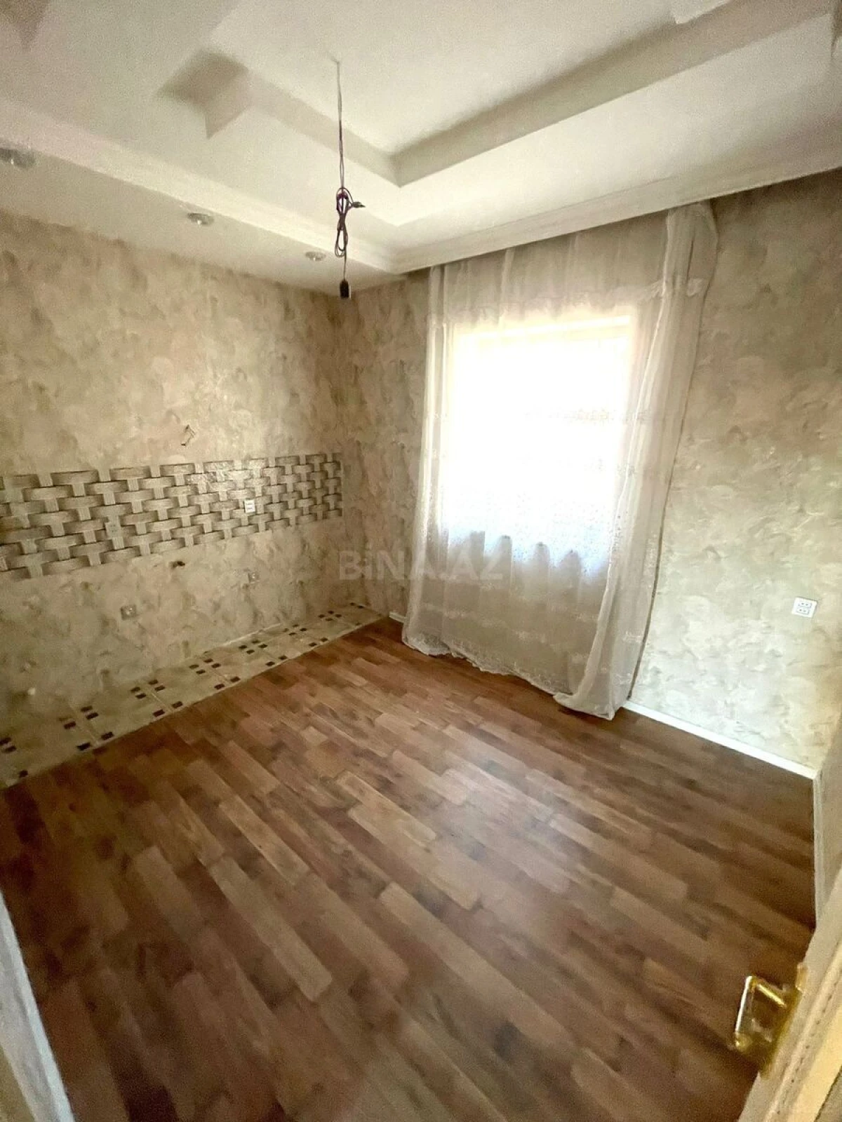 Satılır 4 otaqlı həyət evi 190 m²