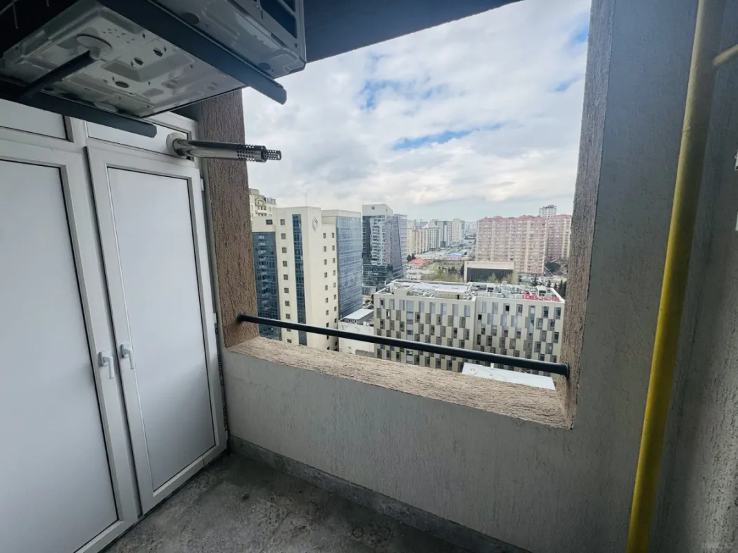 Kirayə verilir 2 otaqlı mənzil 108 m²