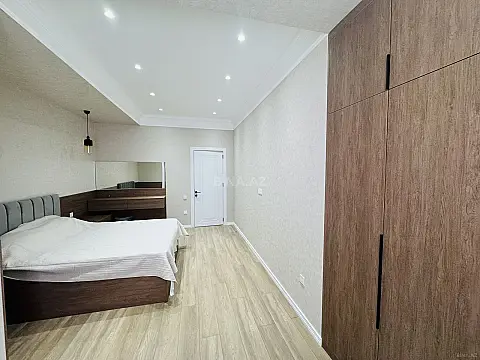 Kirayə verilir 2 otaqlı mənzil 108 m²