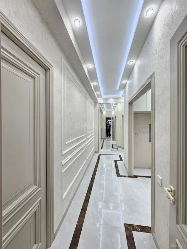 Satılır 2 otaqlı mənzil 63 m²
