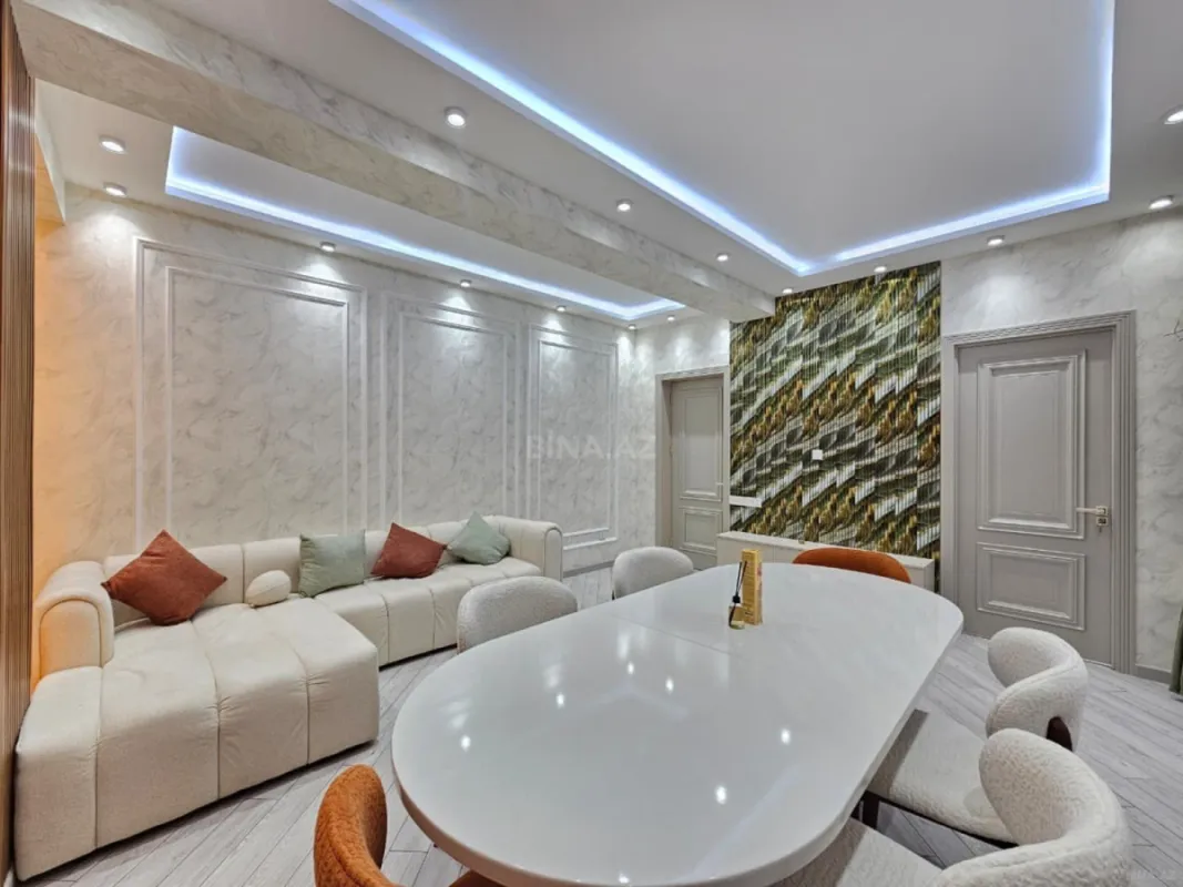 Satılır 2 otaqlı mənzil 63 m²