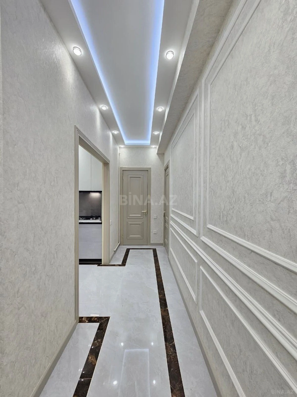 Satılır 2 otaqlı mənzil 63 m²