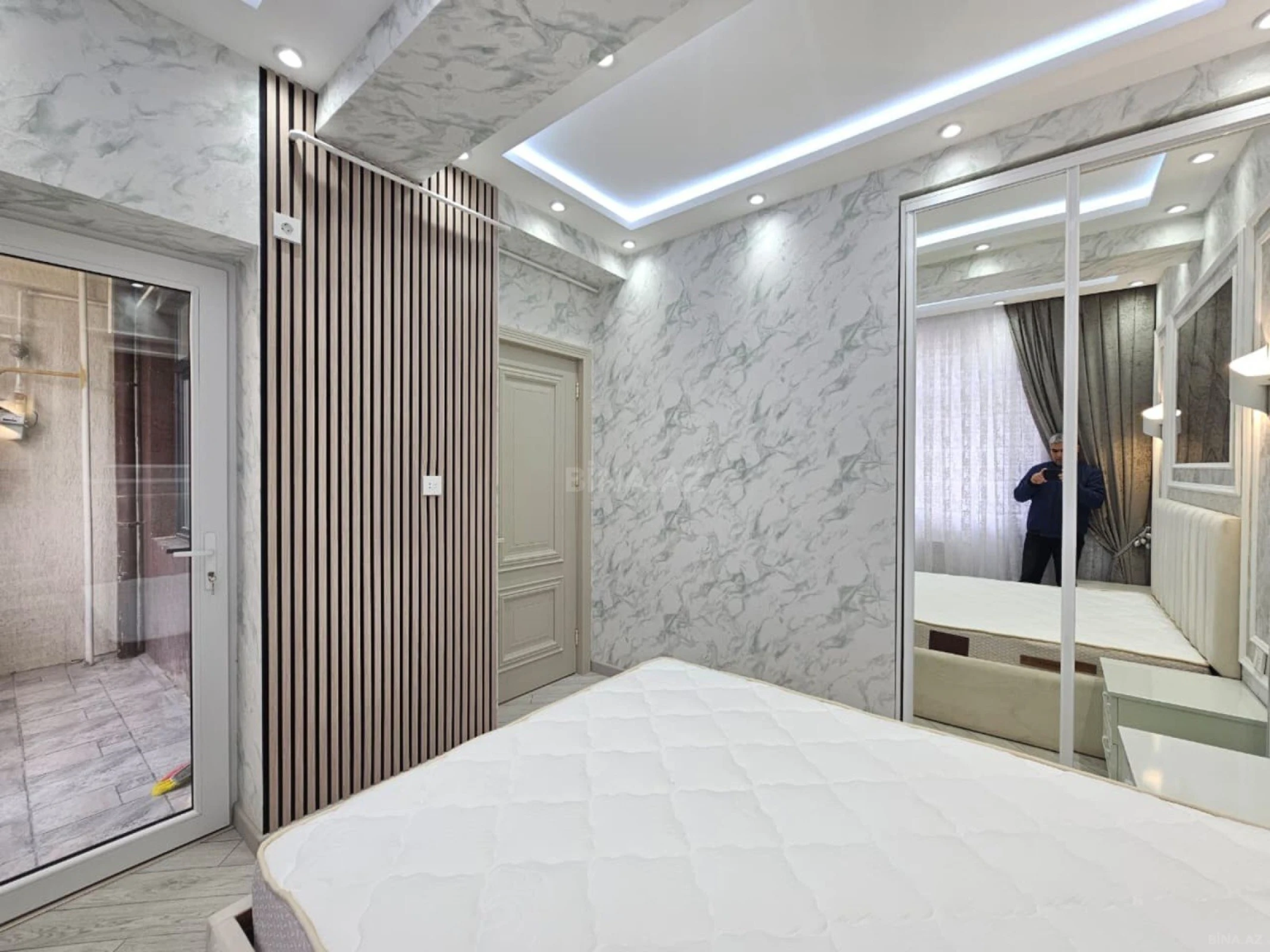 Satılır 2 otaqlı mənzil 63 m²