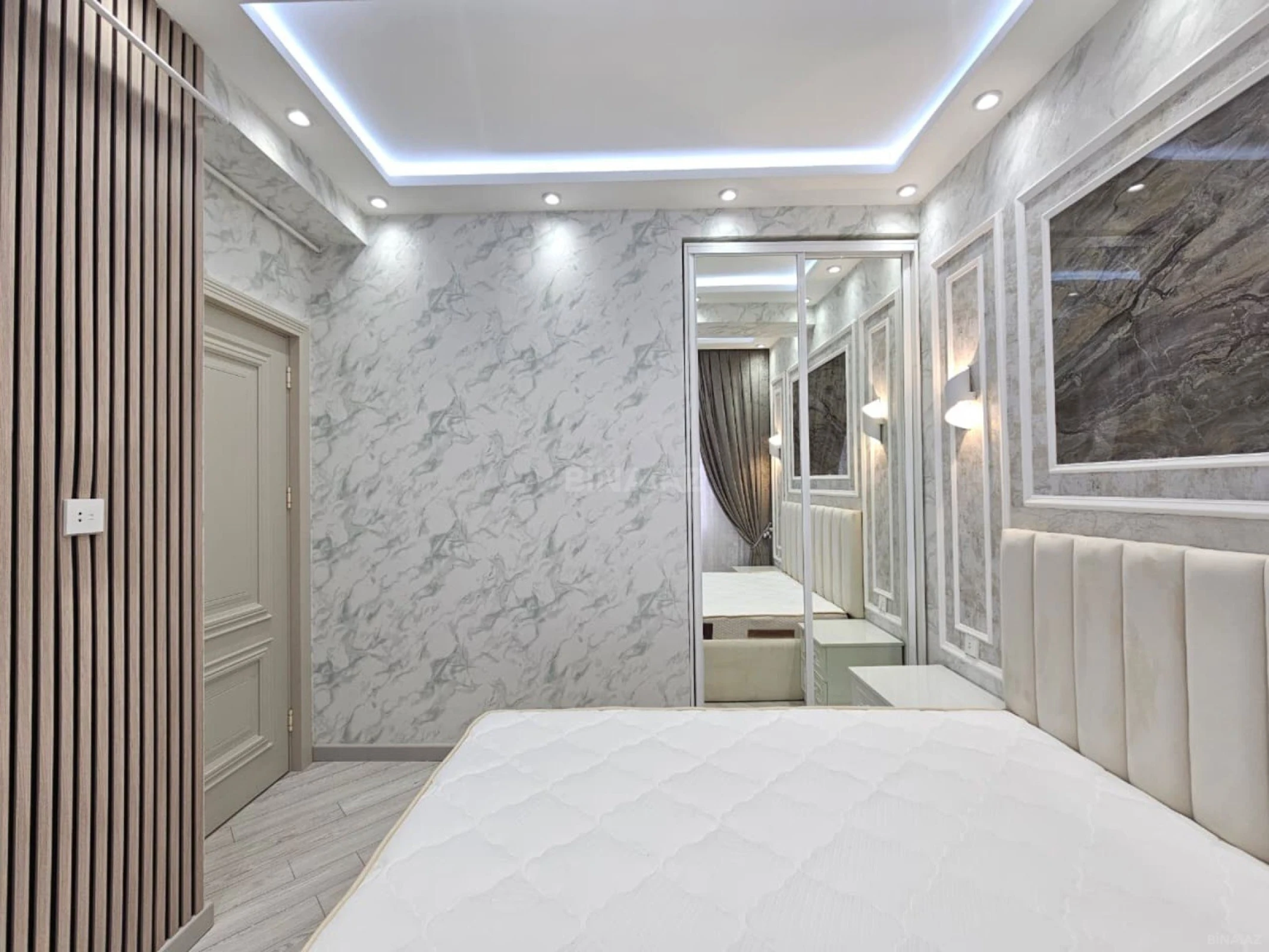 Satılır 2 otaqlı mənzil 63 m²