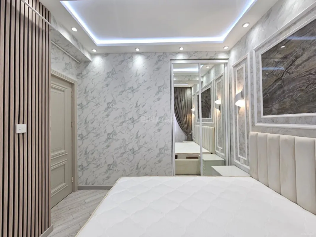 Satılır 2 otaqlı mənzil 63 m²