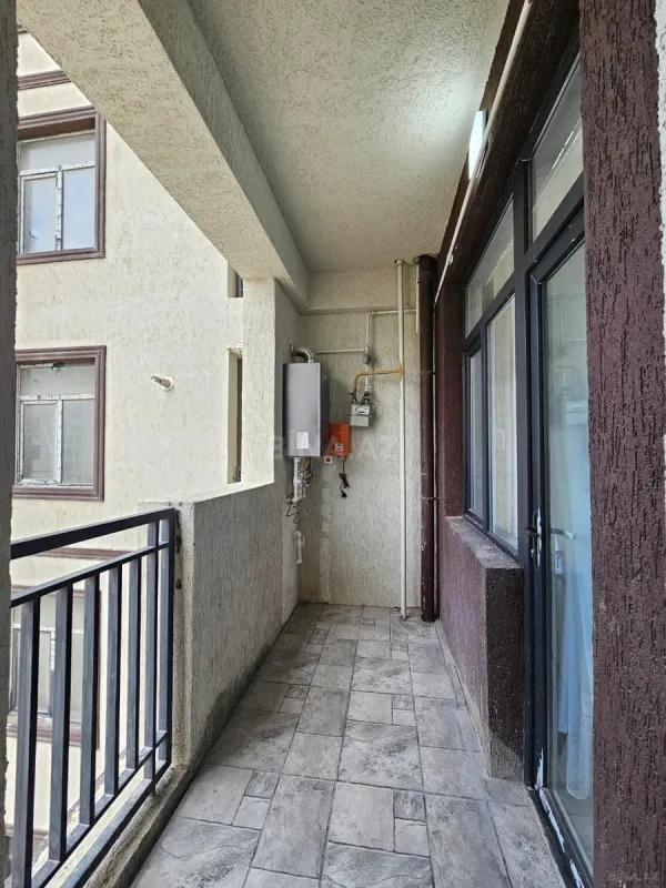 Satılır 2 otaqlı mənzil 63 m²