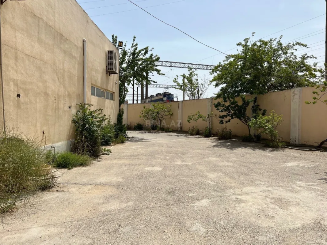 Kirayə verilir obyekt 2000 m²