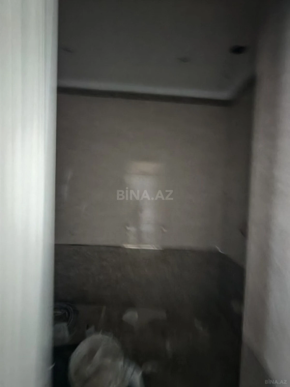 Satılır 3 otaqlı mənzil 137 m²