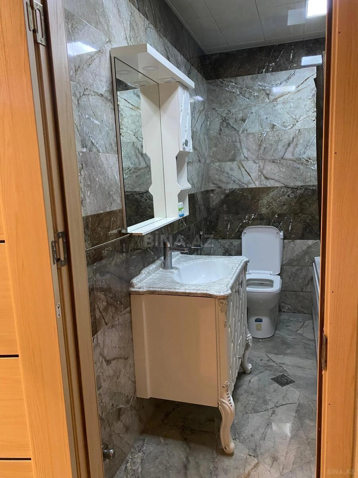 Satılır 2 otaqlı mənzil 60 m²