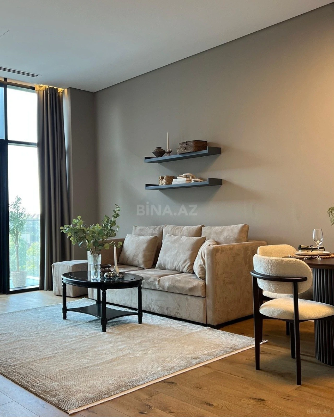 Kirayə verilir 2 otaqlı mənzil 72 m²