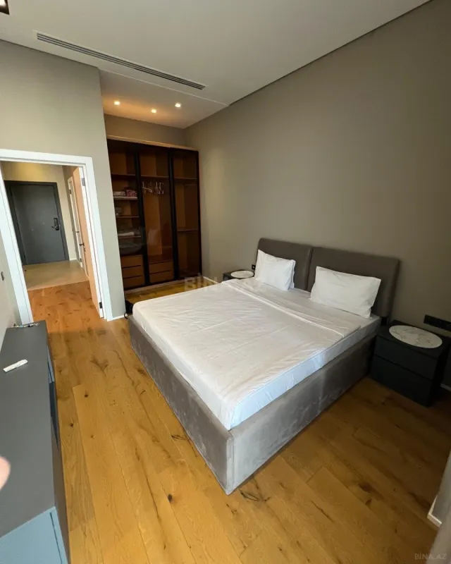 Kirayə verilir 2 otaqlı mənzil 72 m²