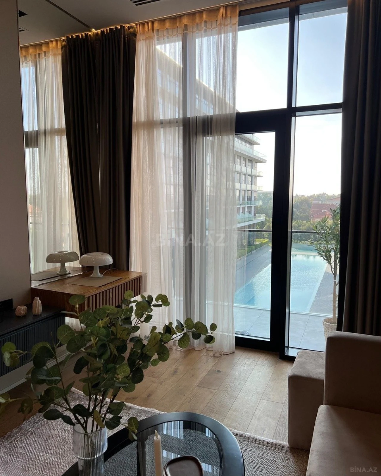 Kirayə verilir 2 otaqlı mənzil 72 m²