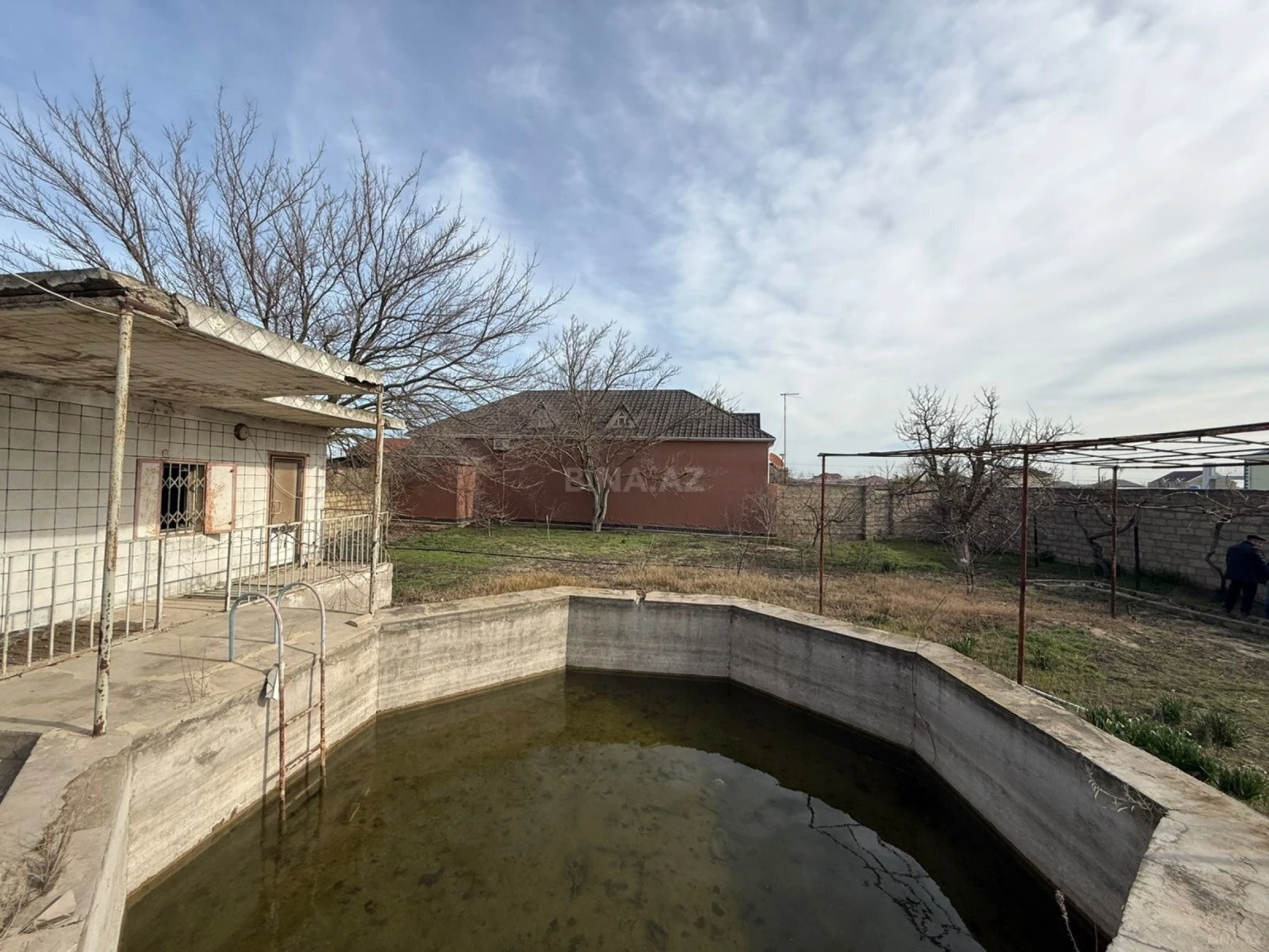 Satılır torpaq sahəsi 12 m²