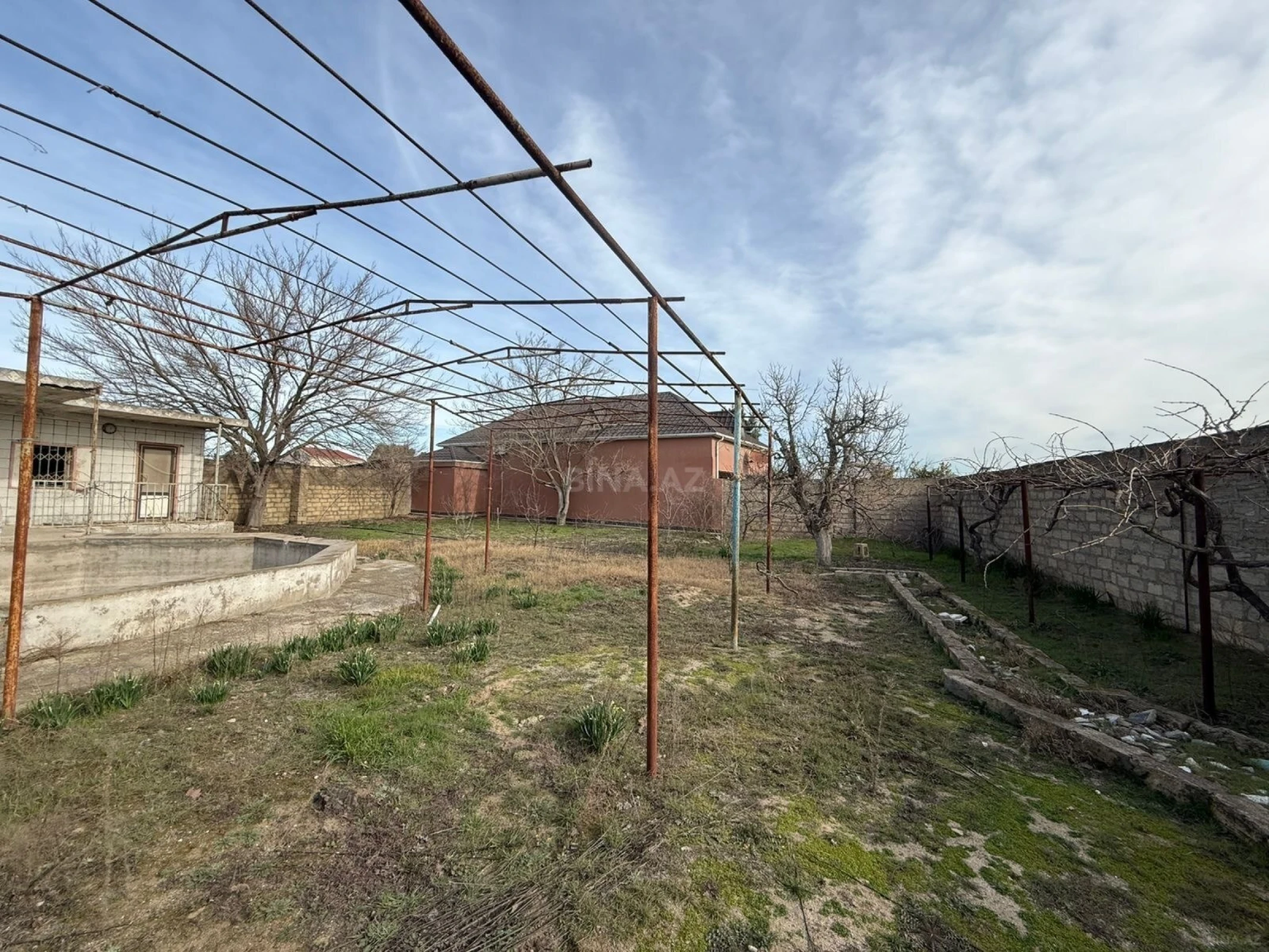 Satılır torpaq sahəsi 12 m²