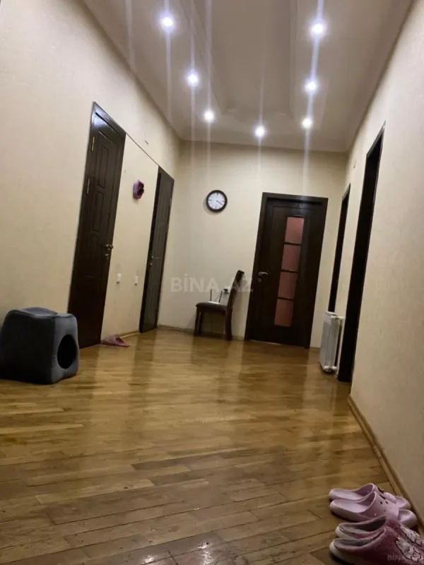 Kirayə verilir 3 otaqlı mənzil 120 m²