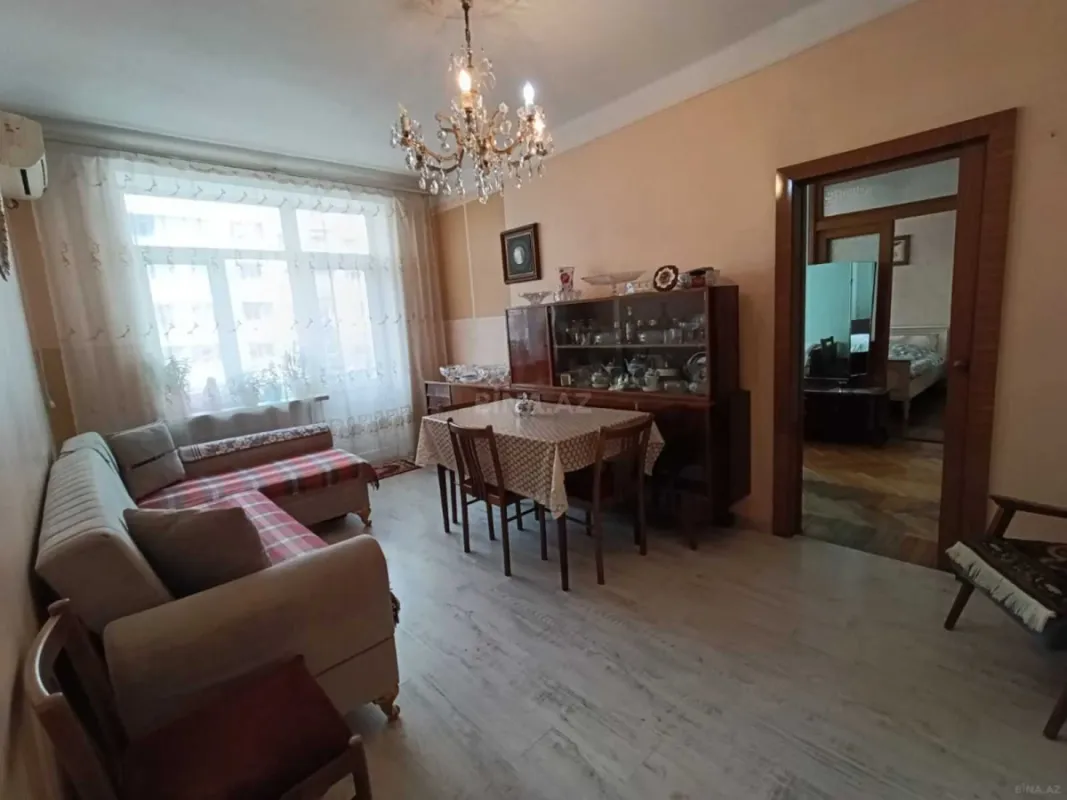 Satılır 3 otaqlı mənzil 60 m²