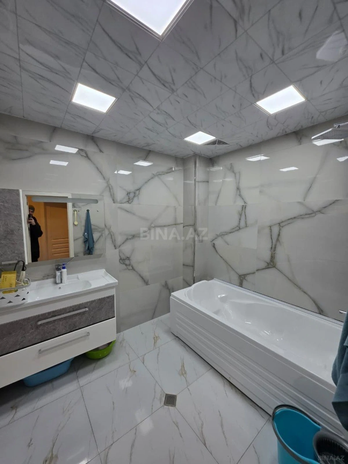 Kirayə verilir 3 otaqlı mənzil 125 m²