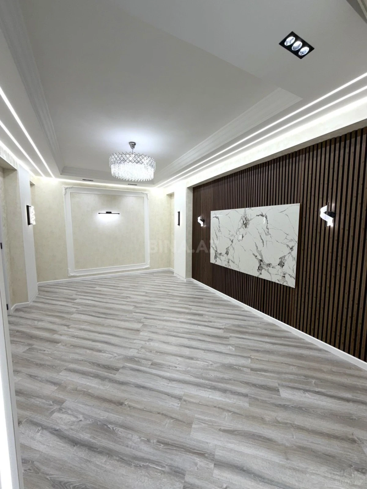 Satılır 2 otaqlı mənzil 65 m²