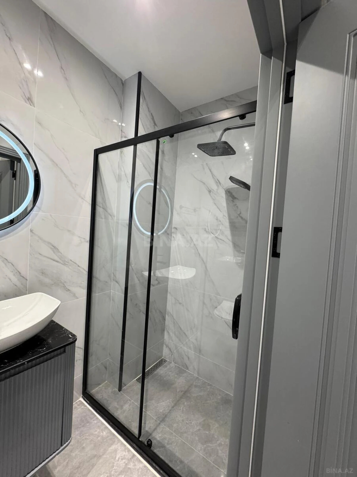 Satılır 2 otaqlı mənzil 68 m²