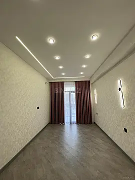 Satılır 2 otaqlı mənzil 68 m²