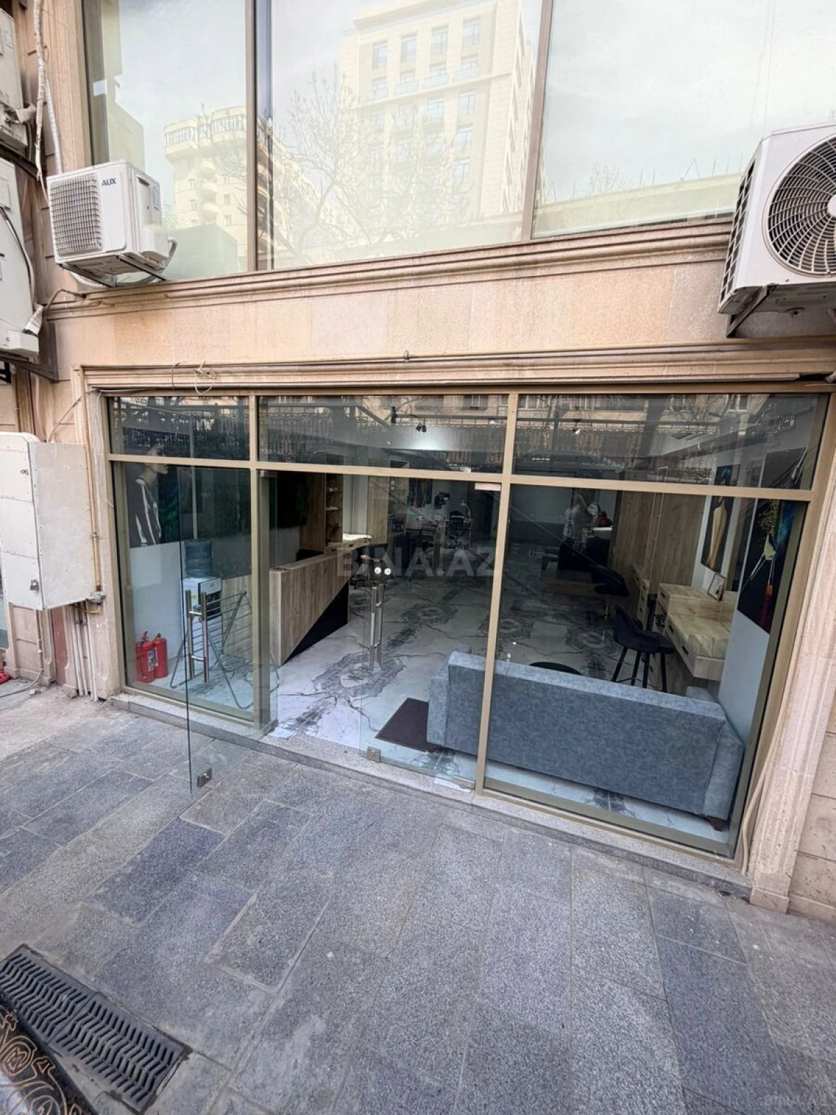 Kirayə verilir 3 otaqlı ofis 110 m²