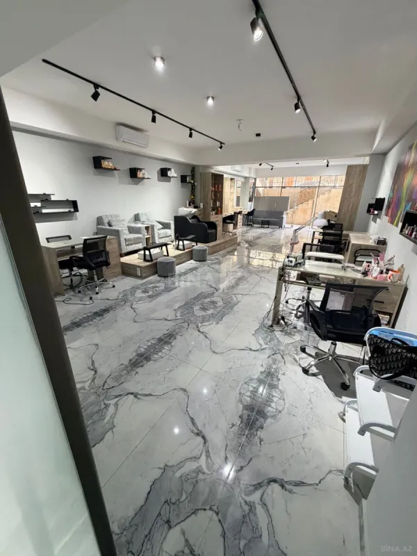 Kirayə verilir 3 otaqlı ofis 110 m²