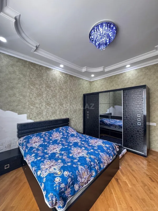 Satılır 4 otaqlı həyət evi 140 m²