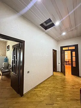Satılır 4 otaqlı həyət evi 140 m²