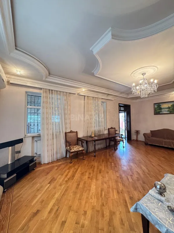 Satılır 4 otaqlı həyət evi 140 m²
