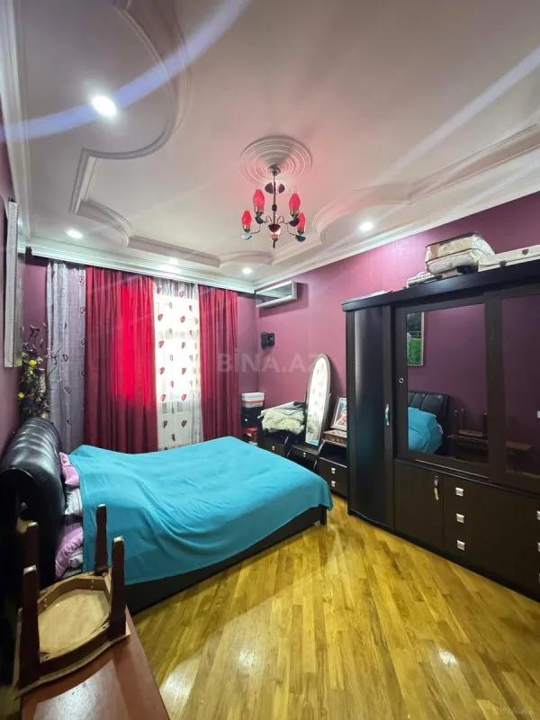 Satılır 4 otaqlı həyət evi 140 m²