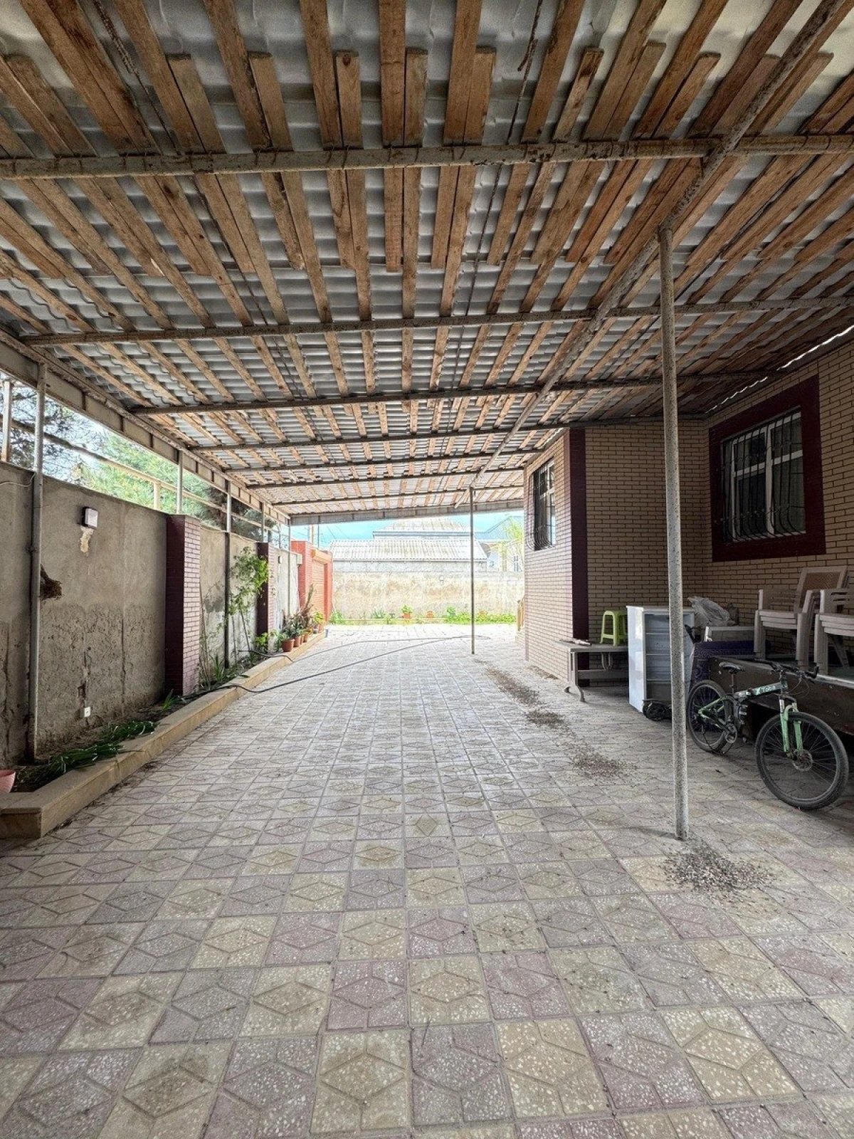 Satılır 4 otaqlı həyət evi 140 m²
