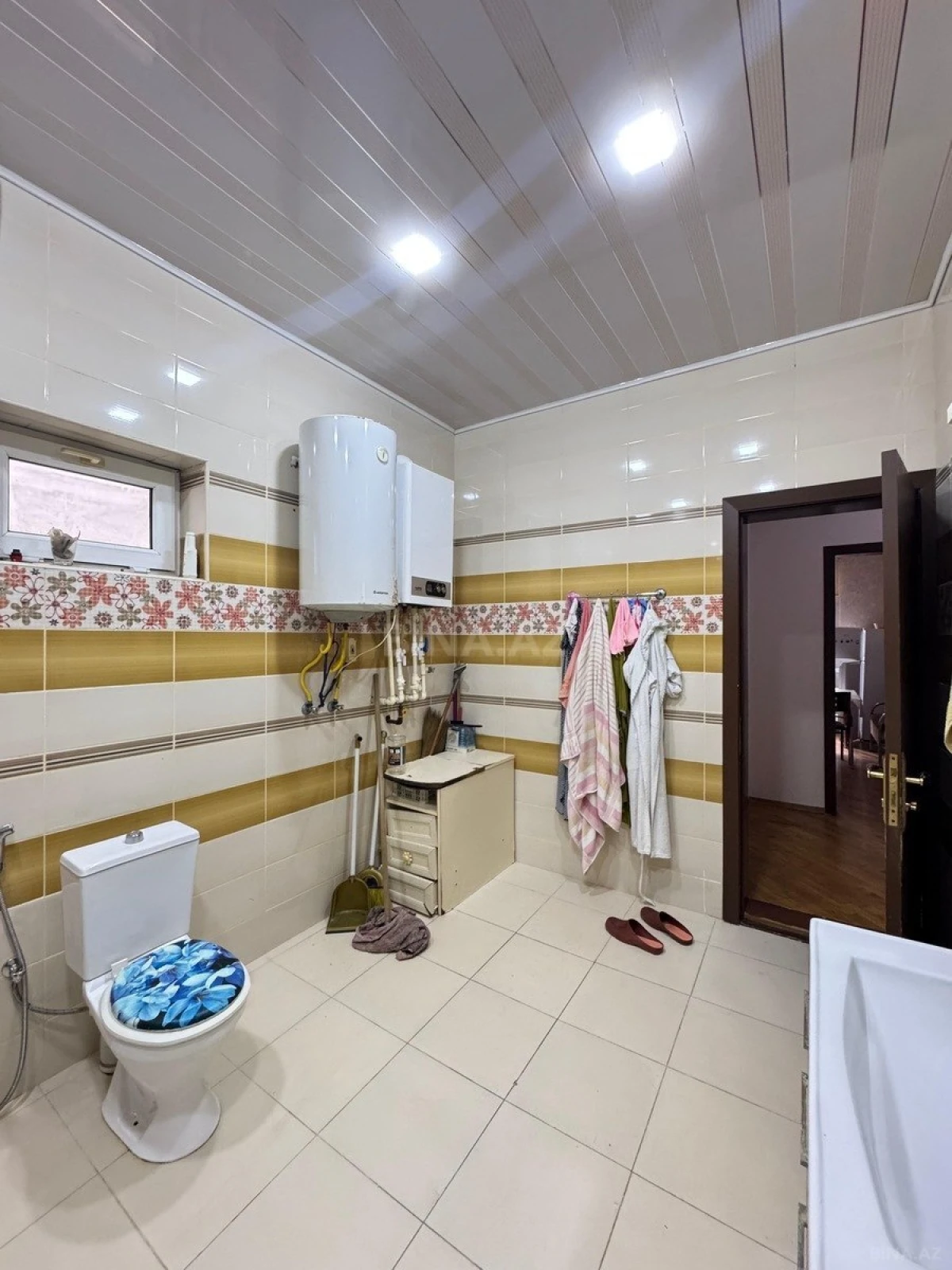 Satılır 4 otaqlı həyət evi 140 m²